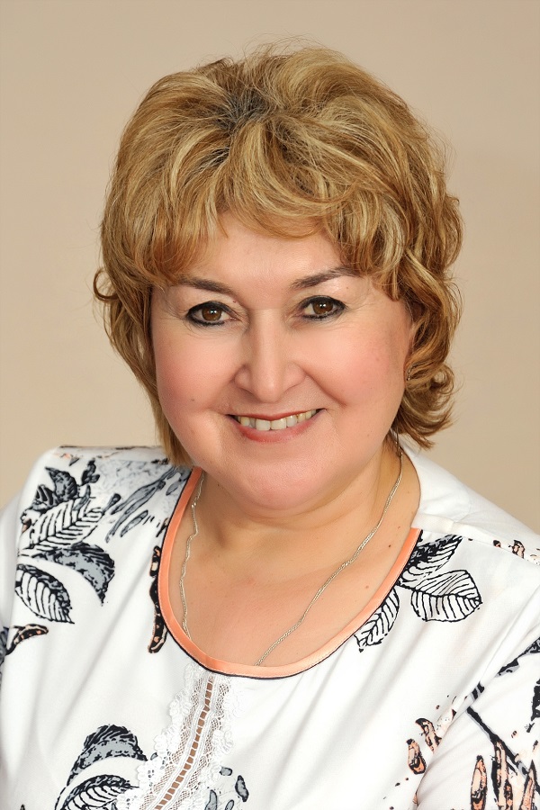 Судницына Зоя Тагировна.